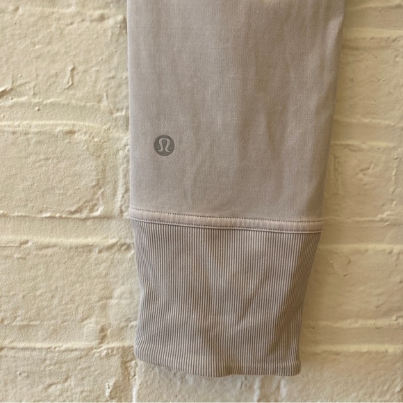 Lululemon || Wunder Under Crop 23" Ribbed in Washed French Clay Gray Beige 4 - Picture 5 of 11
